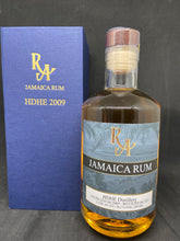 Laden Sie das Bild in den Galerie-Viewer, Rum Artesanal Jamaica HD HE 06/09-08/24 1500-1600 gr/HLPA,58,7%Vol., 0,5l