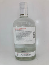 Laden Sie das Bild in den Galerie-Viewer, Berliner Brandstifter Dry Gin, 43,3%Vol., Deutschland, 0,7L