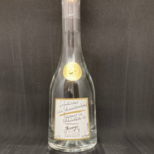 Laden Sie das Bild in den Galerie-Viewer, Fränkischer schwarzer Johannisbeerenbrand 2020, 41%Vol. Deutschland, 0,5l