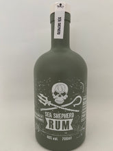 Laden Sie das Bild in den Galerie-Viewer, Sea Shepherd Rum, 40%Vol., Karibik, 0,7l