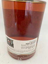 Laden Sie das Bild in den Galerie-Viewer, RumClub Private Selection Edition 20 - Australia 200714 Years, 64,5%Vol., 0,5l