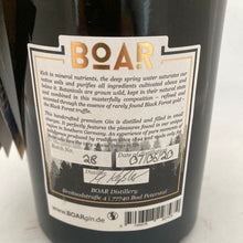 Laden Sie das Bild in den Galerie-Viewer, BOAR Blackforest Dry Gin, 43% vol., Deutschland, 0,5l