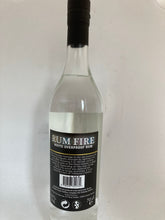 Laden Sie das Bild in den Galerie-Viewer, Hampden White Overproof Rum Fire, 63%Vol., Jamaika,0,7l