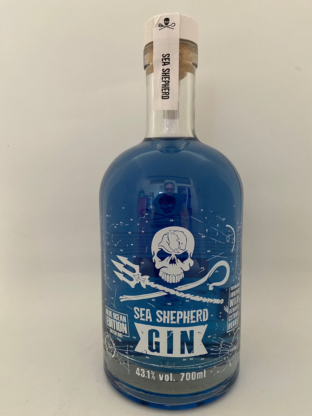 Sea Shepherd Gin Blue Ocean Edition Batch 001, 43,1%Vol., Deutschland, 0,7l